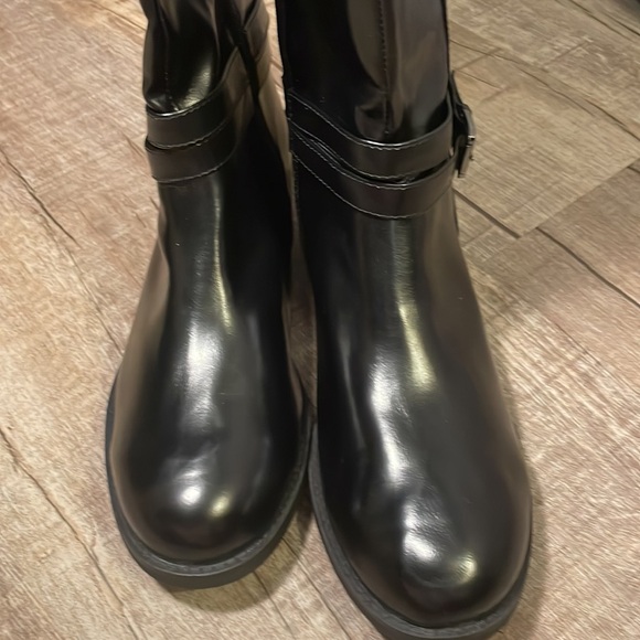 American Eagle boots - Picture 3 of 7